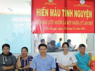 Video Họp mặt kỷ niệm 45 năm Ngày Truyền thống Bệnh viện quân y 120