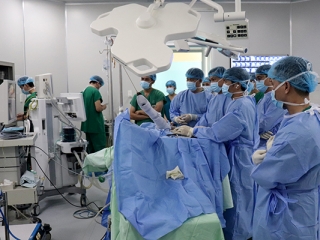 Khám bệnh, tư vấn miễn phí về chấn thương chỉnh hình và “Phẫu thuật nội soi tái tạo chóp xoay khớp vai”
