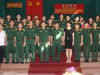 Tập huấn phòng ngừa chuẩn và kiểm soát nhiễm khuẩn