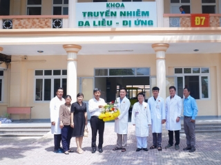 CHUNG TAY CHĂM LO SỨC KHOẺ NGƯỜI DÂN SAU VỤ NGỘ ĐỘC THỰC PHẨM 