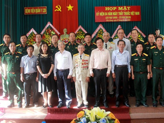 Họp mặt kĩ niệm 64 năm Ngày Thầy Thuốc Việt Nam