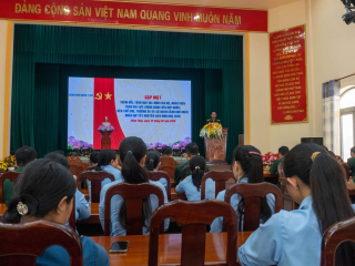 THĂM, TẶNG QUÀ GIA ĐÌNH CÁN BỘ, NHÂN VIÊN THAM GIA LỰC LƯỢNG GGHB LIÊN HỢP QUỐC; ĐẢO THỔ CHU, TRƯỜNG SA VÀ CÓ HOÀN CẢNH KHÓ KHĂN