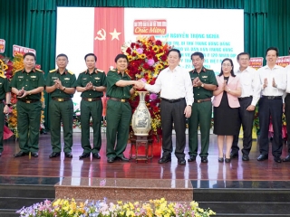 Video Đồng chí Nguyễn Trọng Nghĩa thăm và chúc mừng bệnh viện quân y 120