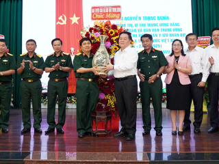Video Đồng chí Nguyễn Trọng Nghĩa thăm, chúc mừng Bệnh viện quân y 120